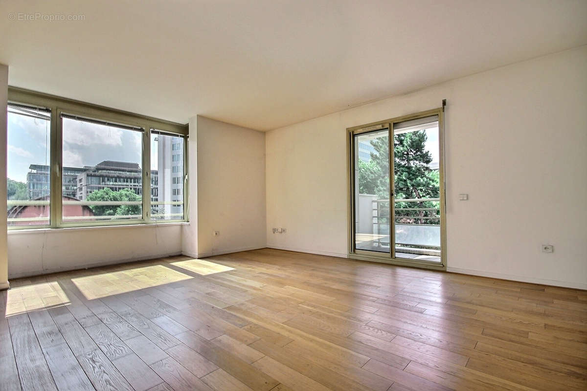 Appartement à LEVALLOIS-PERRET