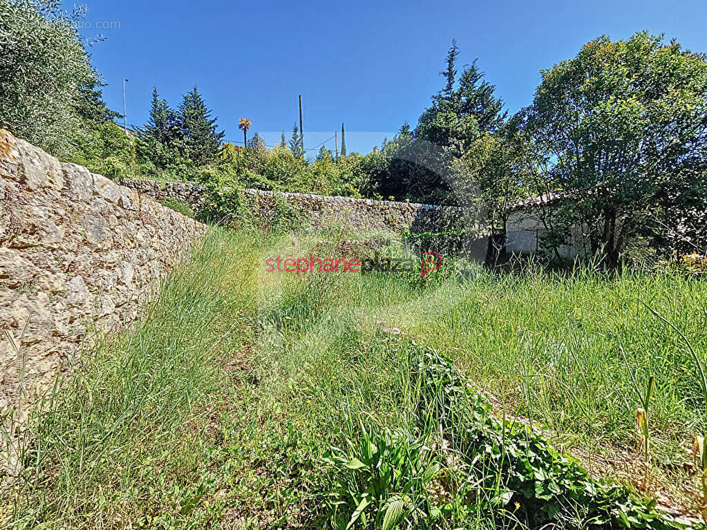 Terrain à GRASSE