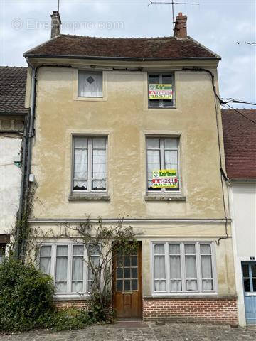 Maison à LA FERTE-SOUS-JOUARRE