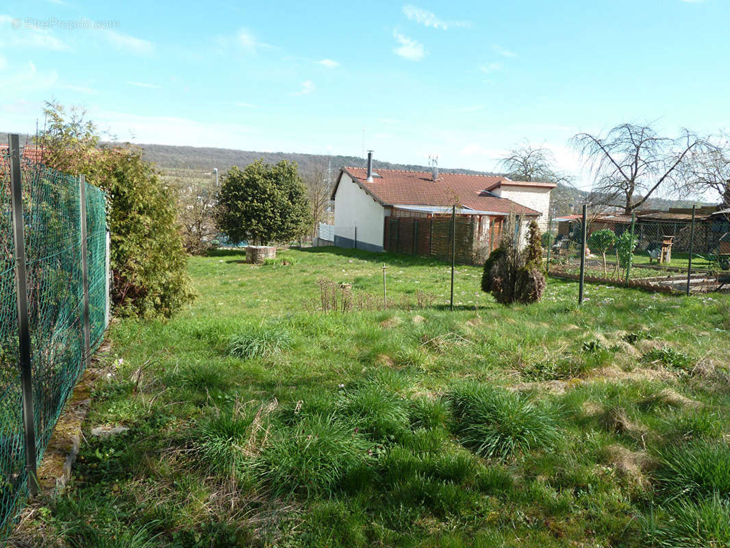 Maison à CHAMPIGNEULLES