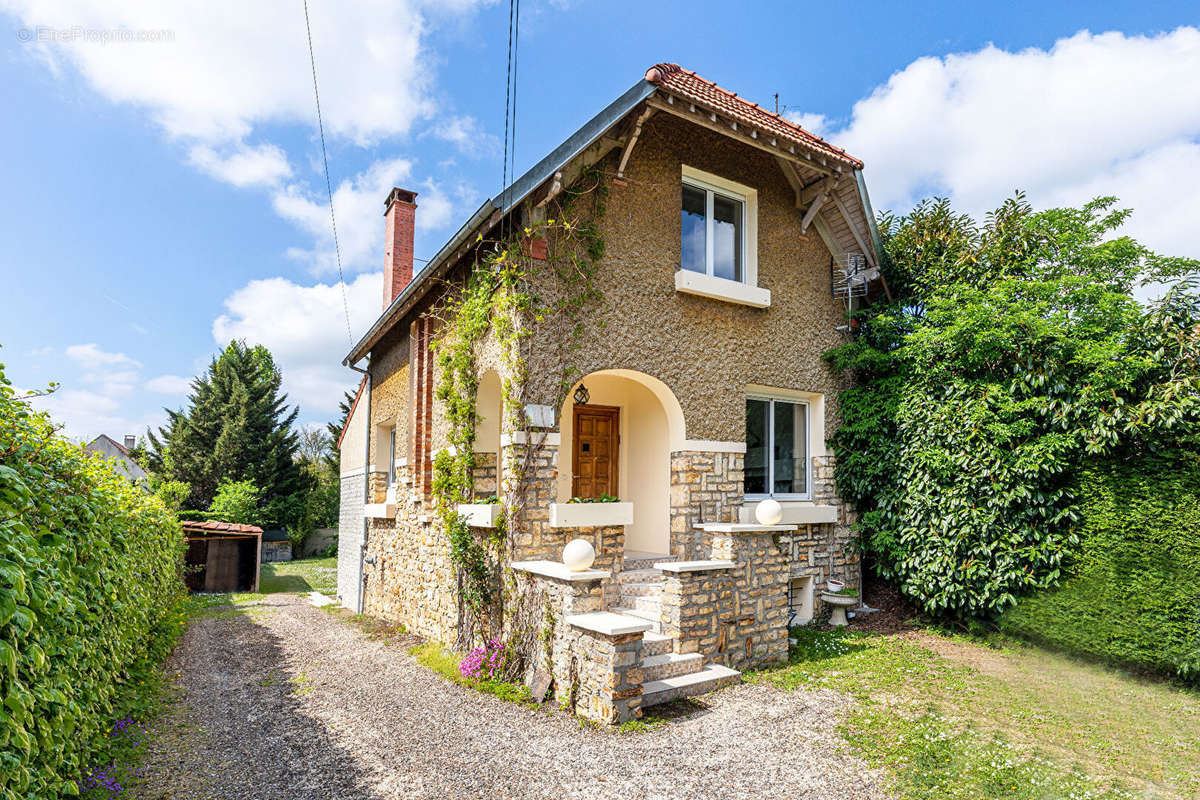 Maison à TAVERNY