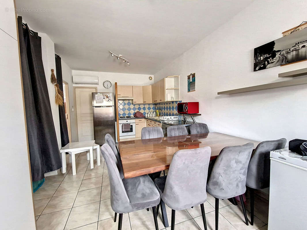 Appartement à RODILHAN