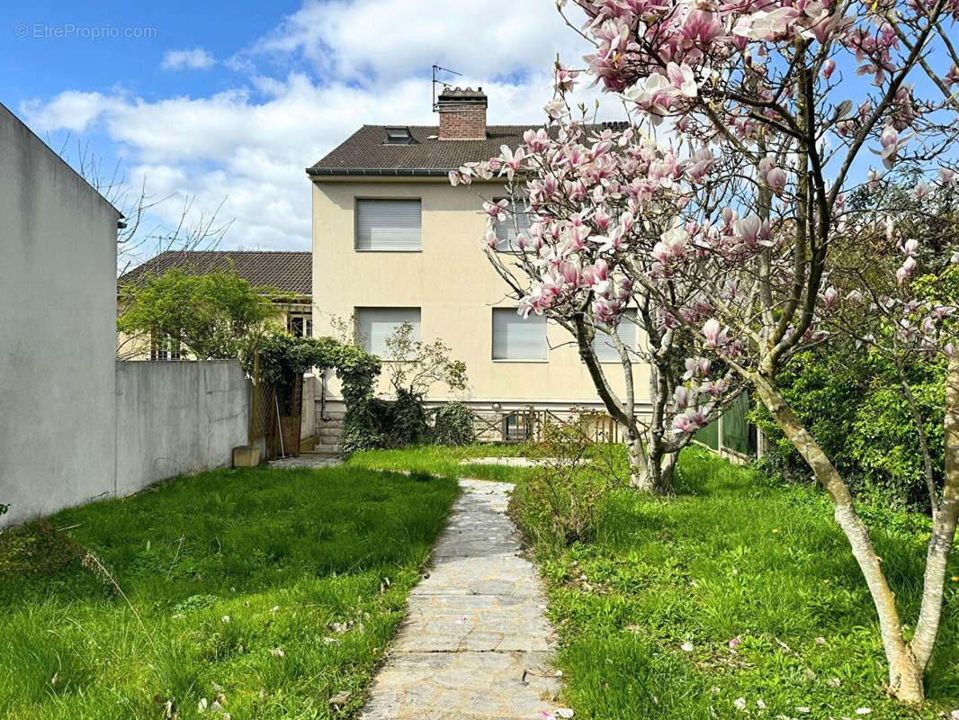 Appartement à CACHAN