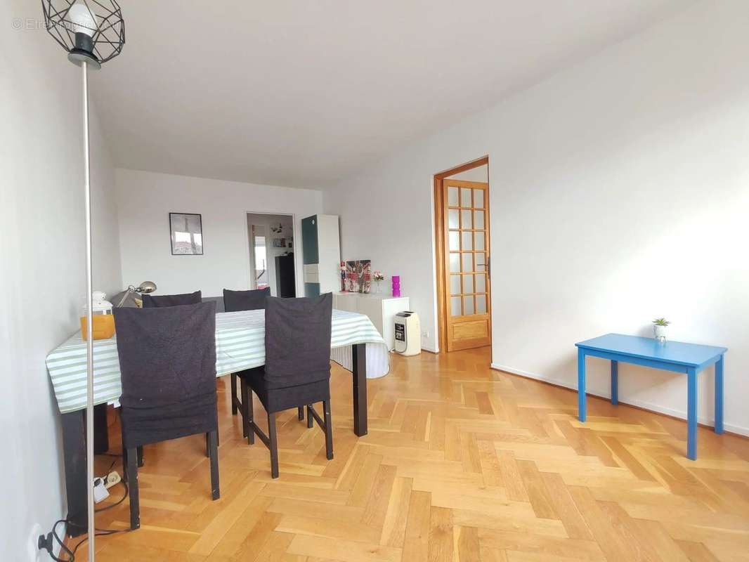 Appartement à COLOMBES