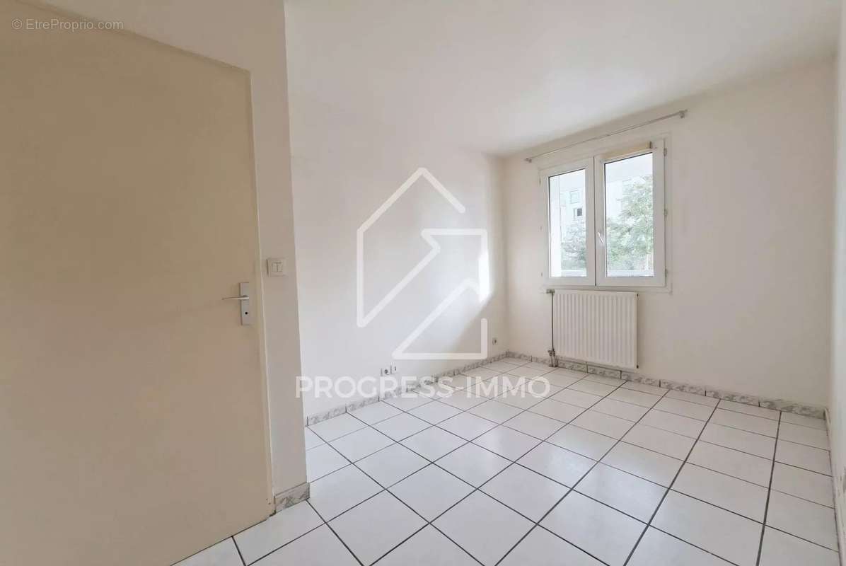 Appartement à BONNEUIL-SUR-MARNE