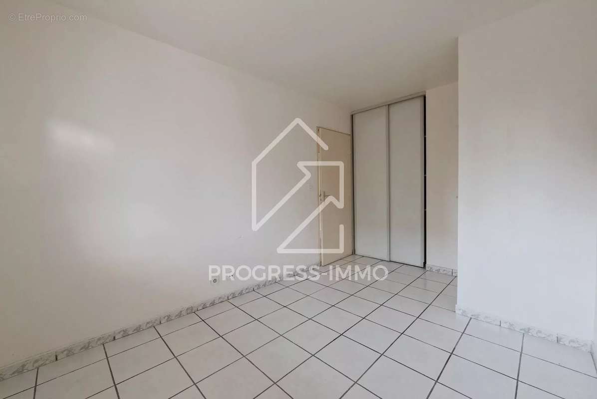 Appartement à BONNEUIL-SUR-MARNE