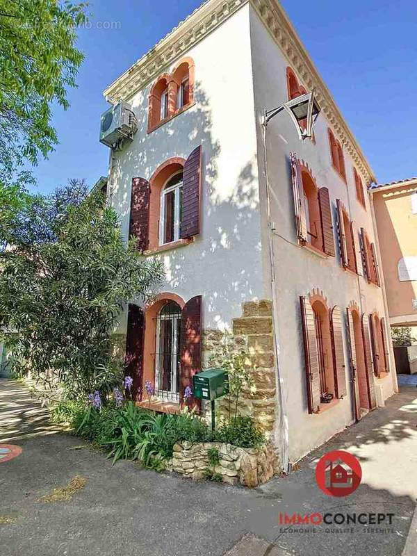 Maison à SAINT-SATURNIN-LES-AVIGNON