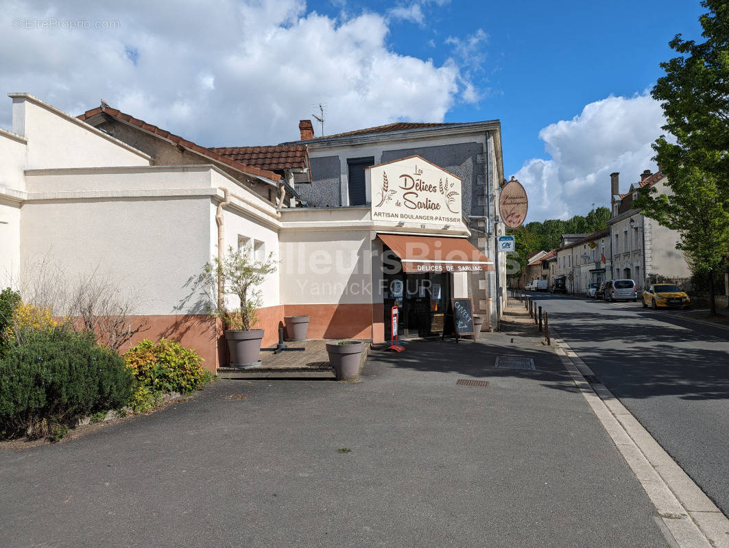 Commerce à SARLIAC-SUR-L&#039;ISLE