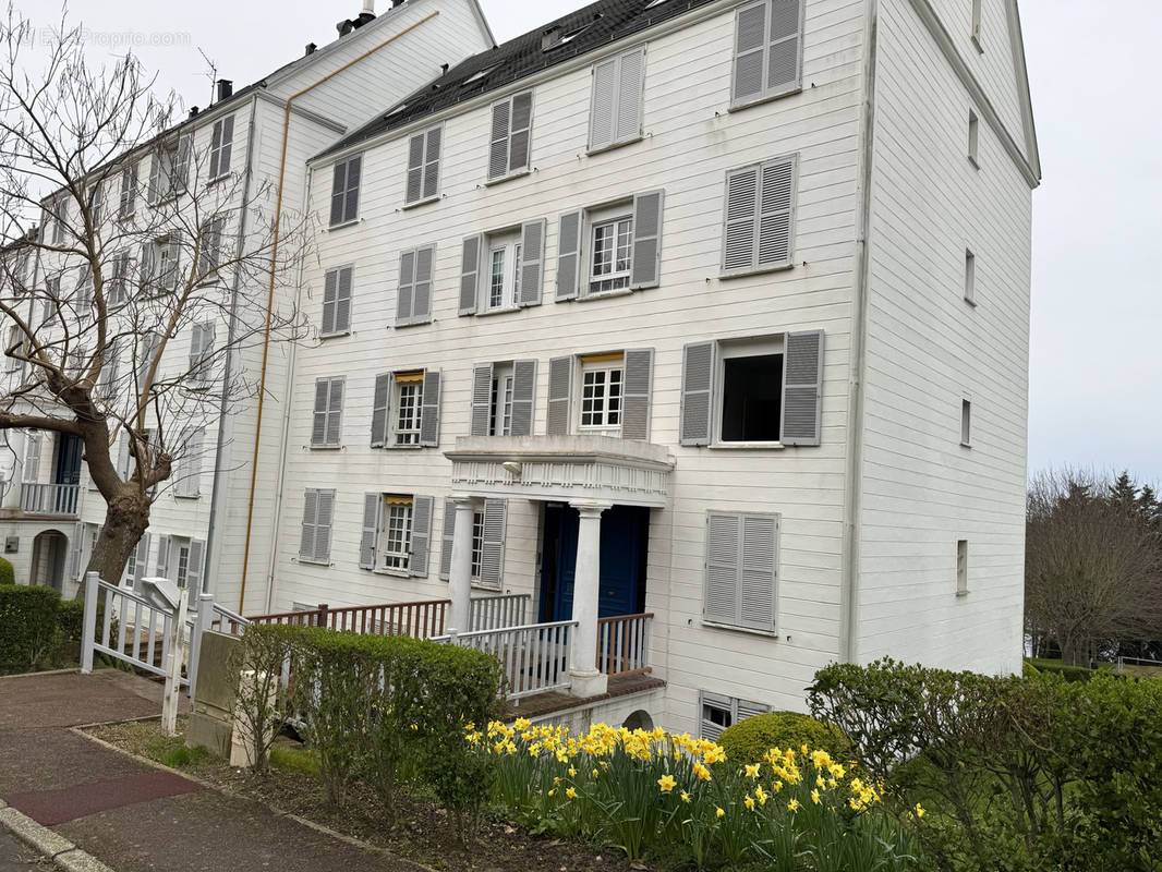 Appartement à TROUVILLE-SUR-MER