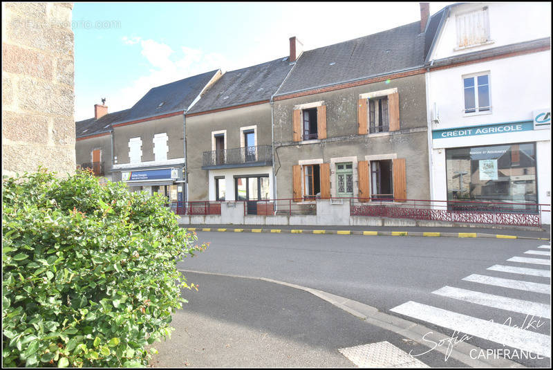 Maison à BOUSSAC