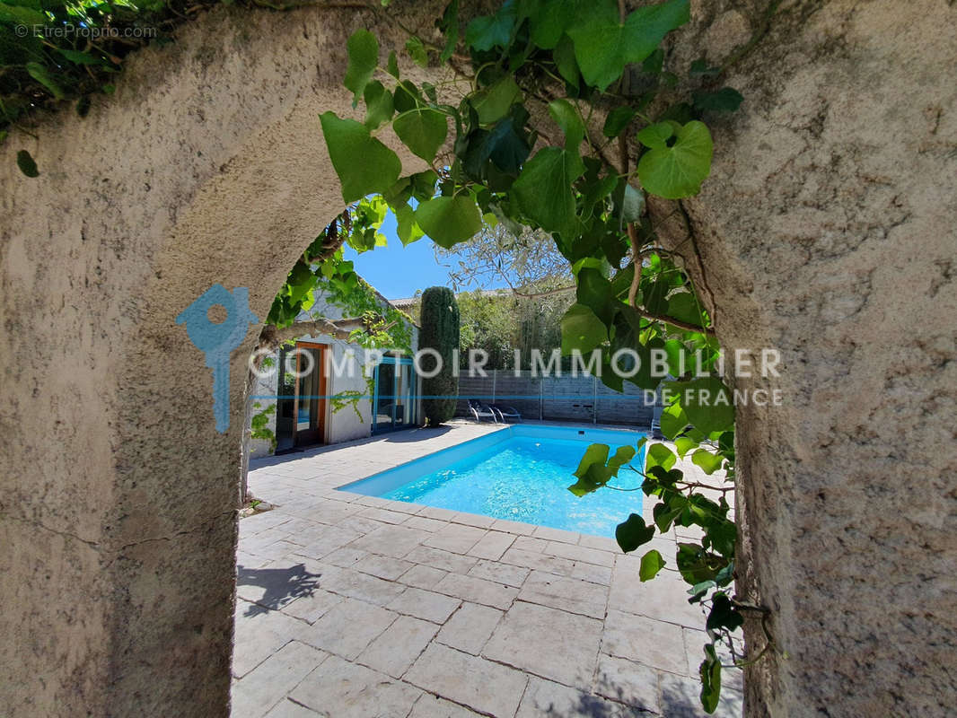 Maison à UZES