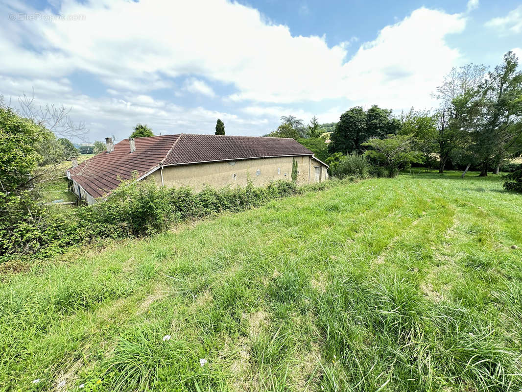 Maison à SAUVETERRE