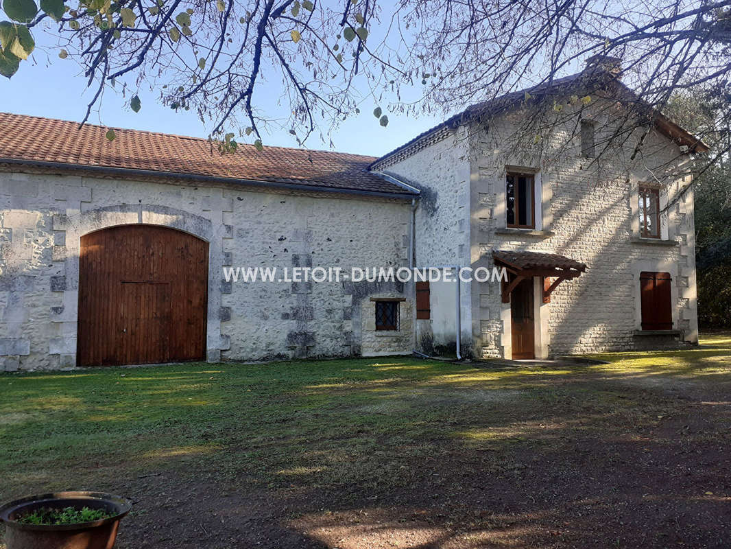 Maison à GRAND-BRASSAC