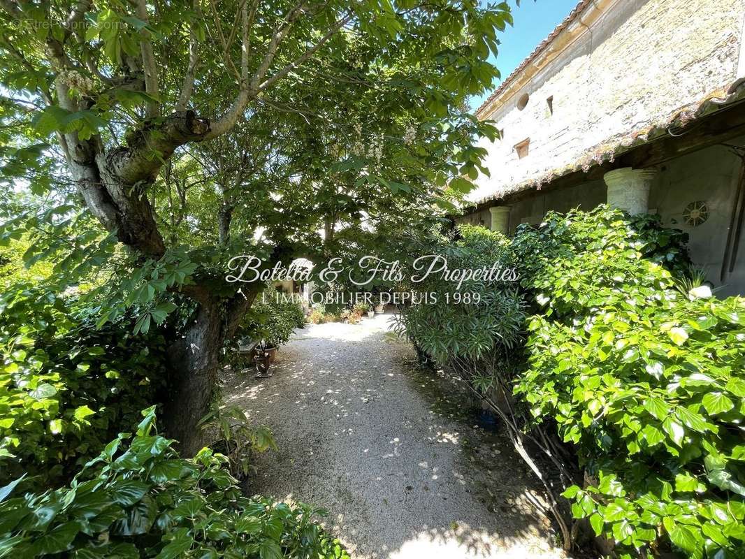 Maison à UZES