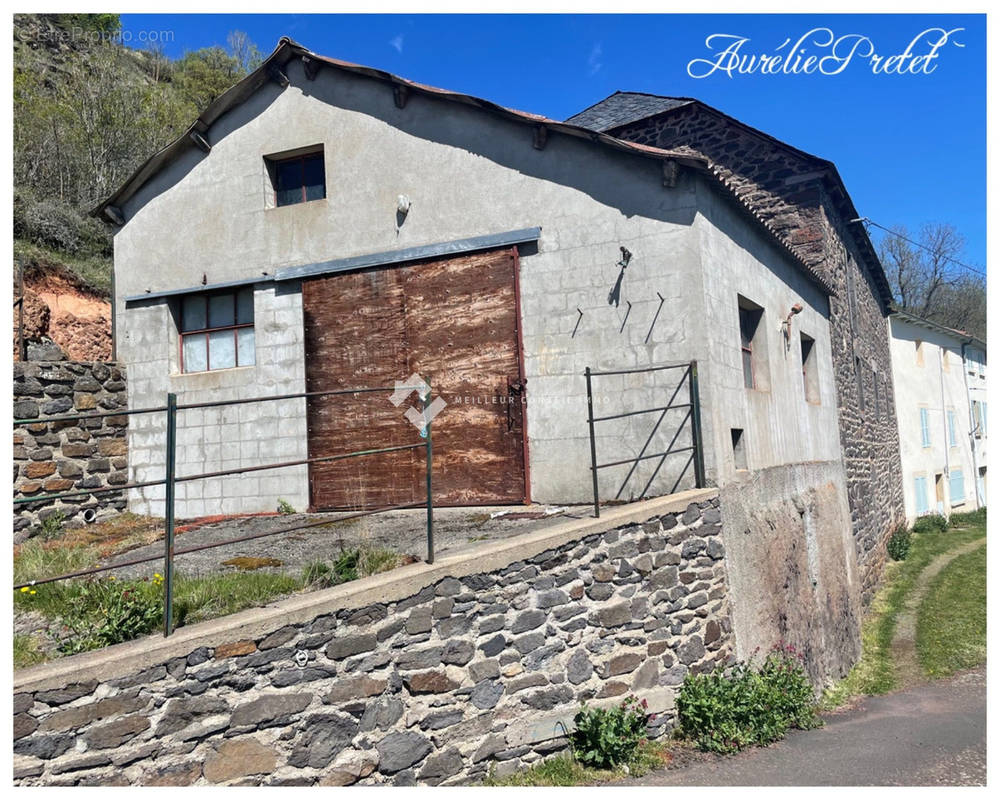 Maison à LAURIE