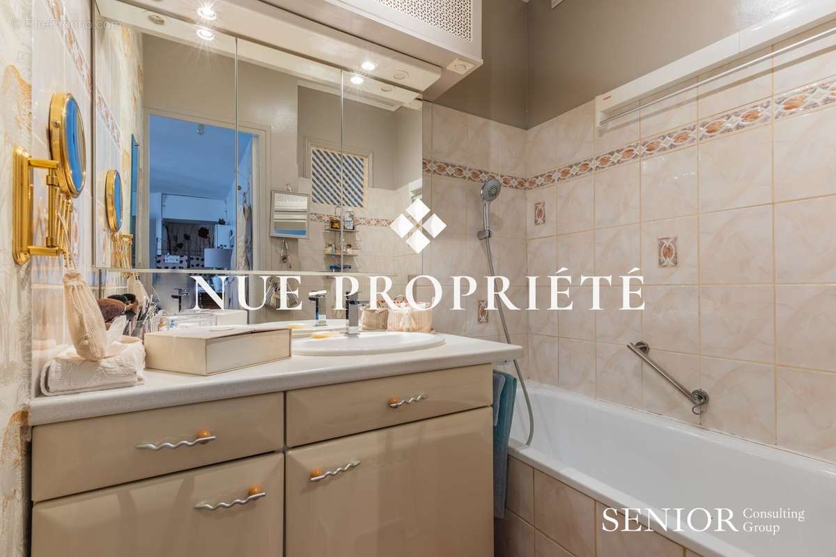 Appartement à PARIS-19E