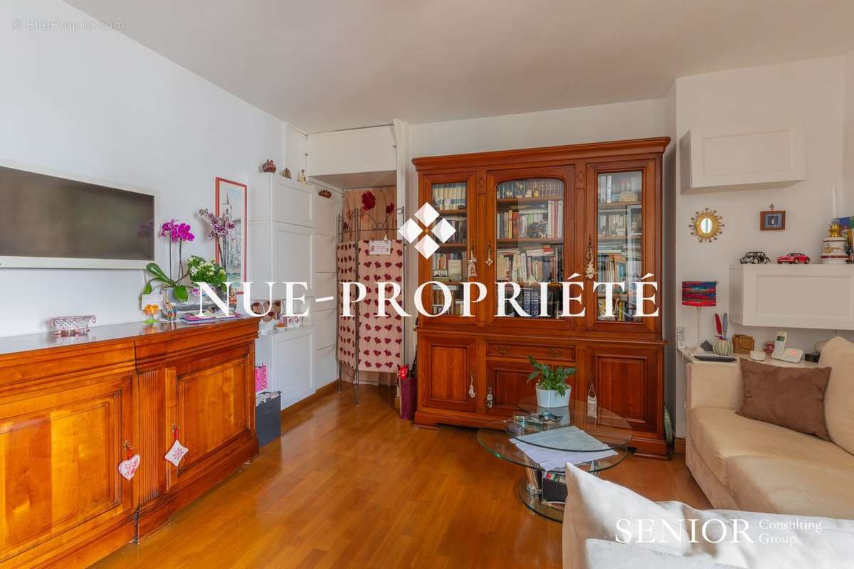 Appartement à PARIS-19E