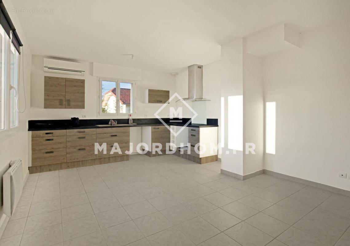 Appartement à MARSEILLE-13E