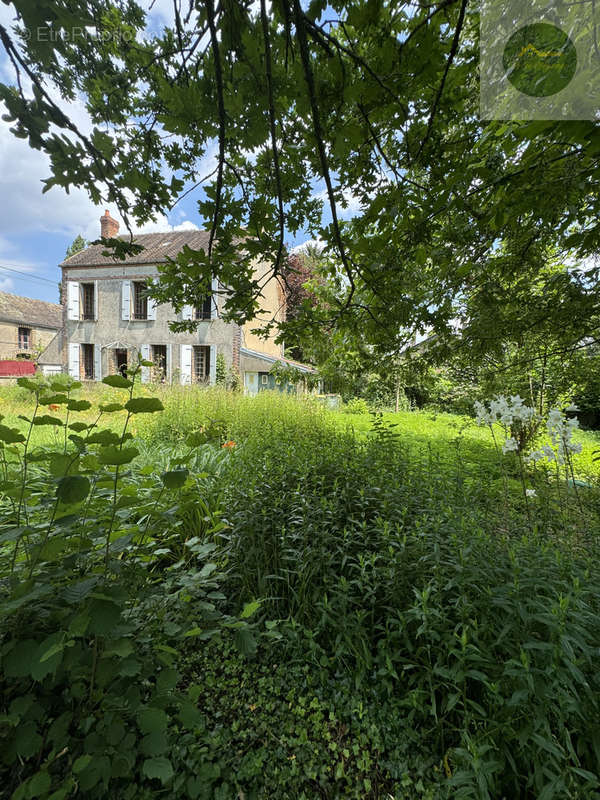 Maison à VOULX