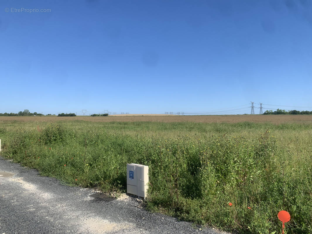 Terrain à CHANCEAUX-SUR-CHOISILLE