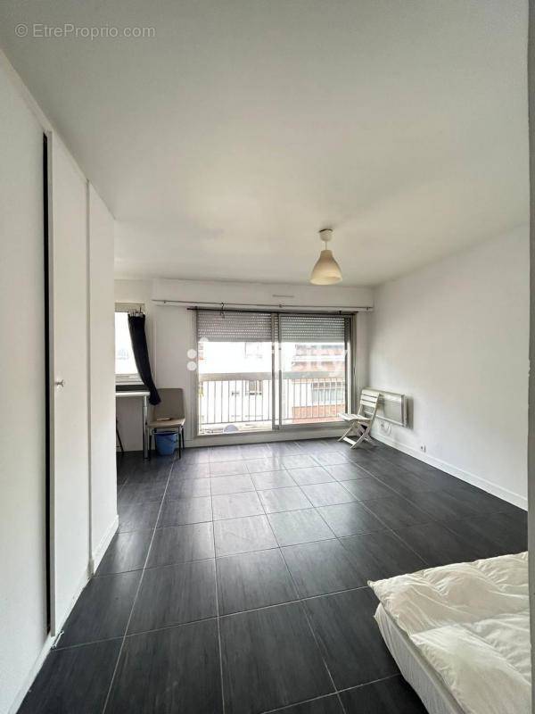 Appartement à PARIS-20E