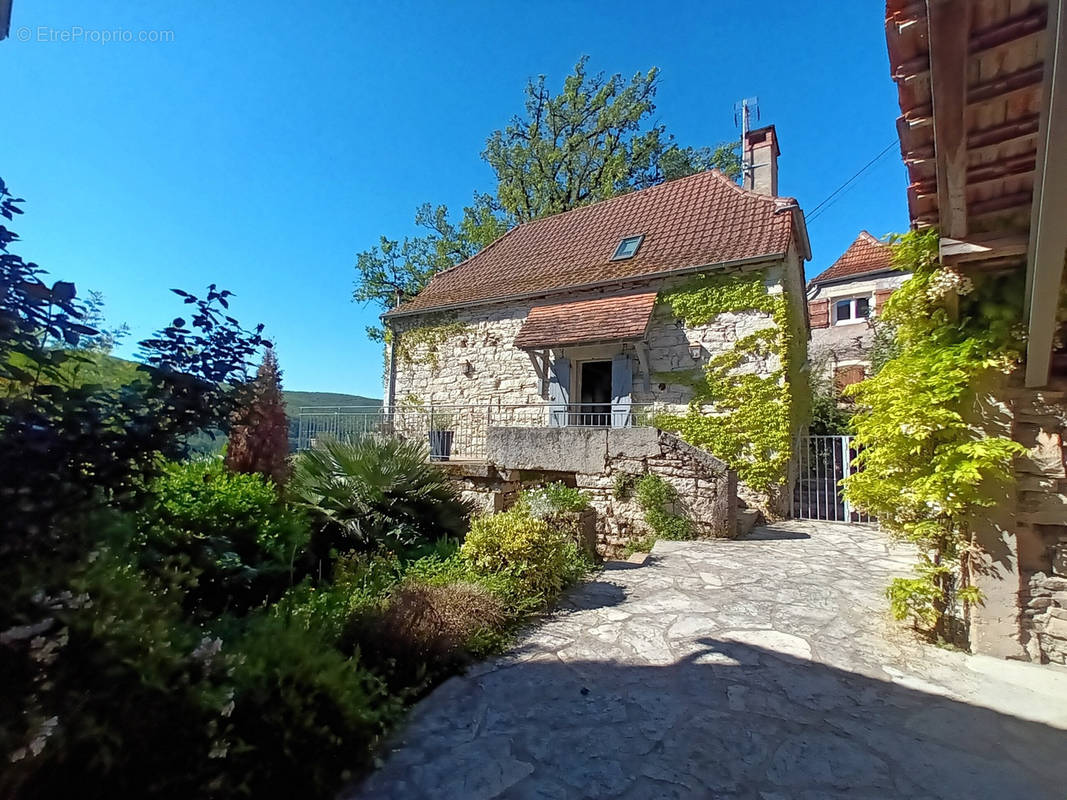 Maison à LARROQUE-TOIRAC