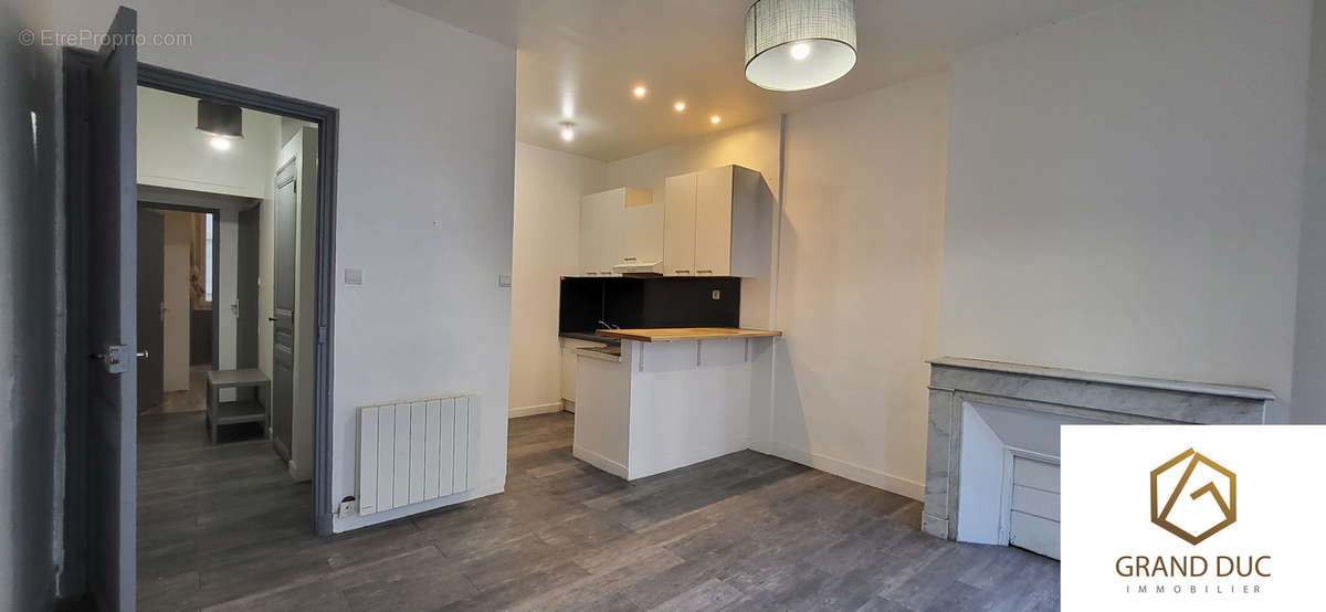 Appartement à MARSEILLE-2E