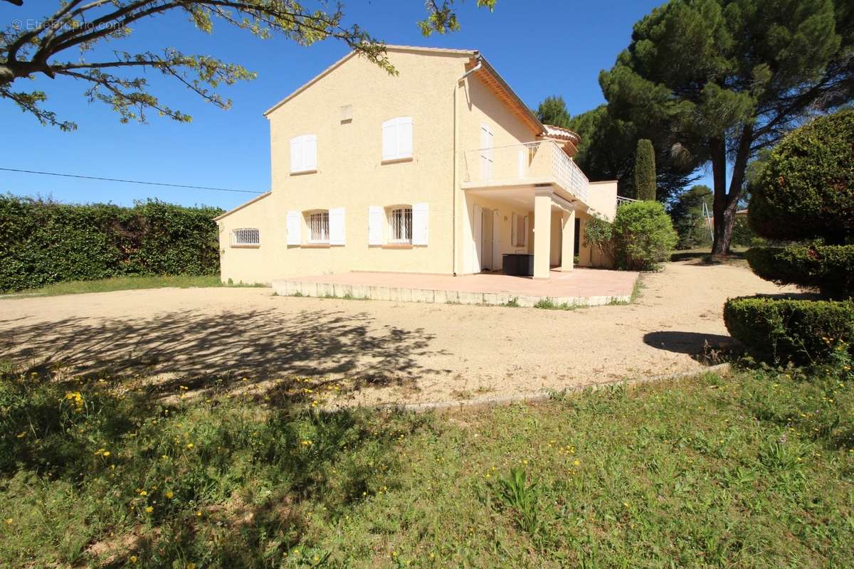 Maison à JOUQUES