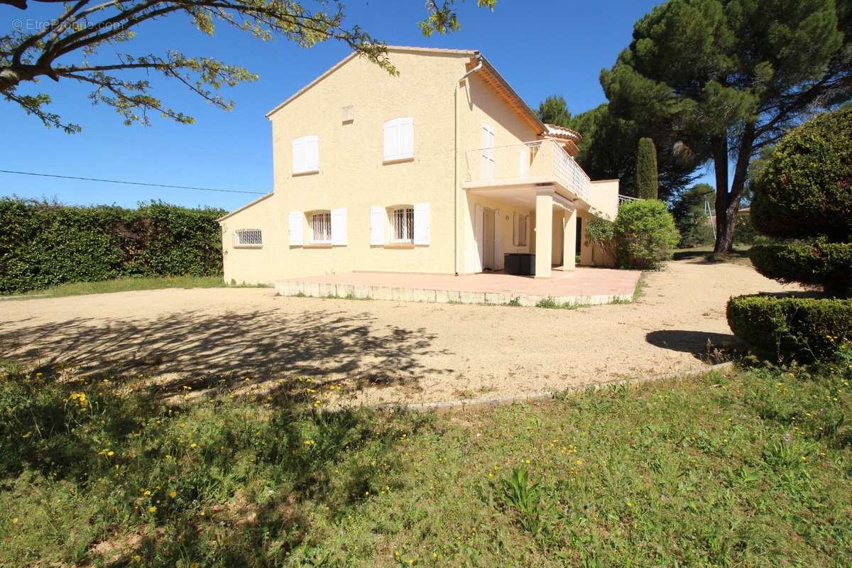 Maison à JOUQUES