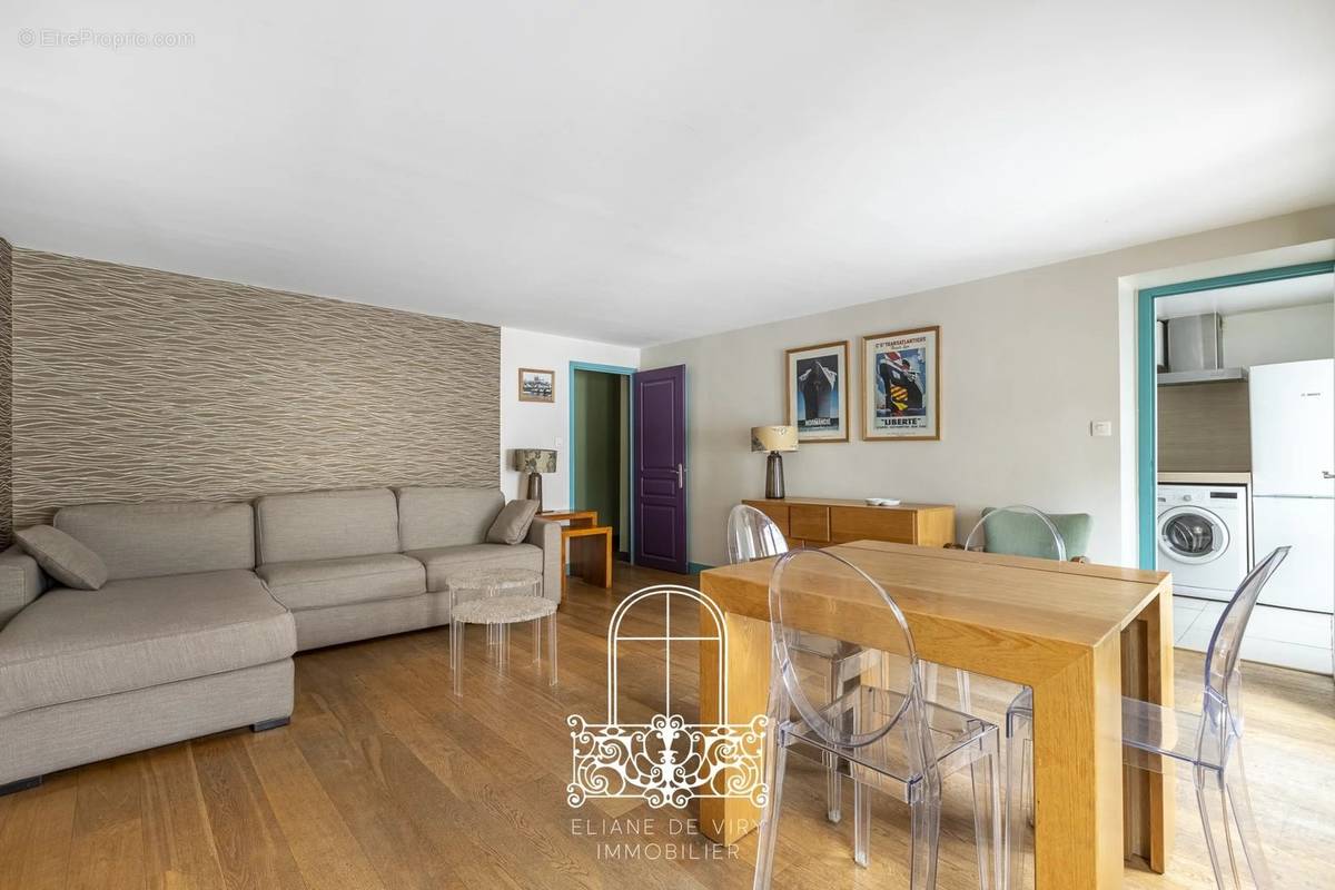 Appartement à PARIS-9E