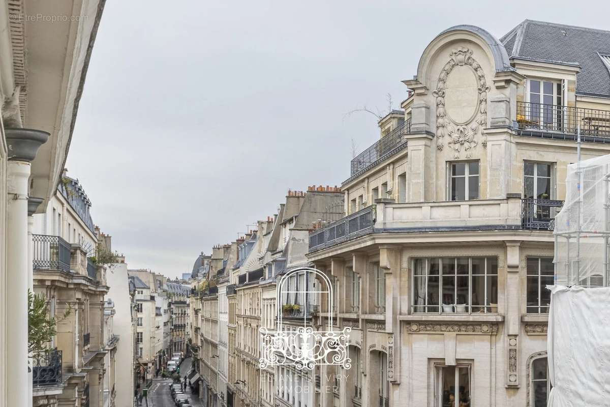 Appartement à PARIS-9E