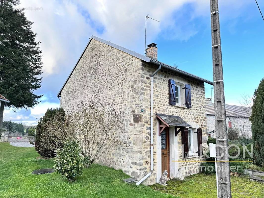 Maison à SAINT-DIZIER-LEYRENNE