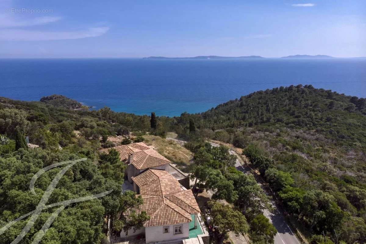 Maison à RAYOL-CANADEL-SUR-MER