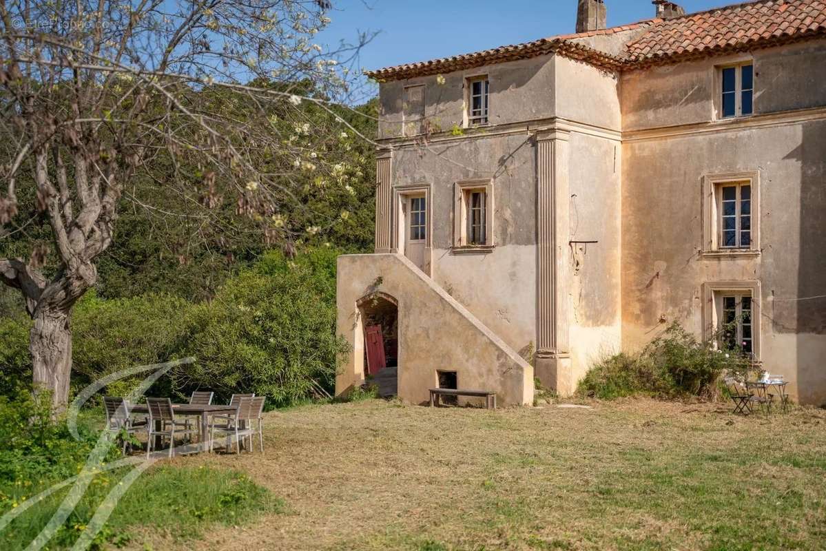 Maison à HYERES