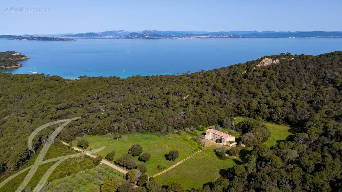 Maison à HYERES