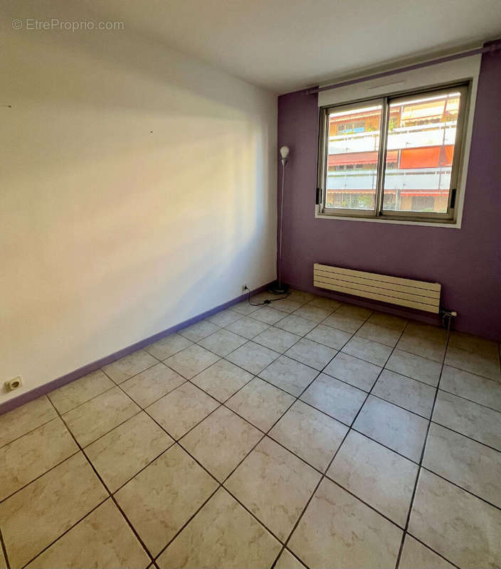 Appartement à MARSEILLE-2E