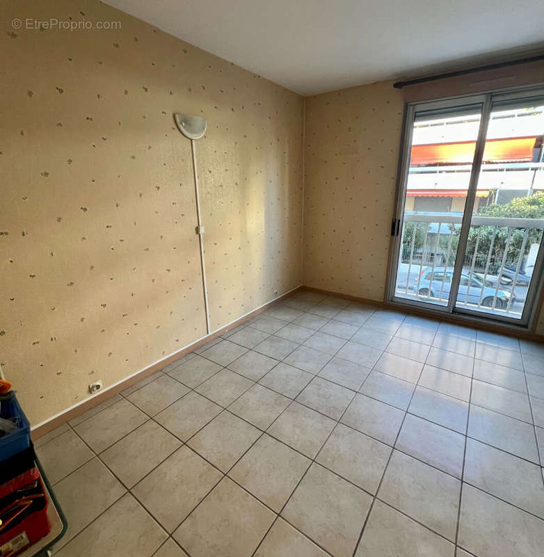 Appartement à MARSEILLE-2E