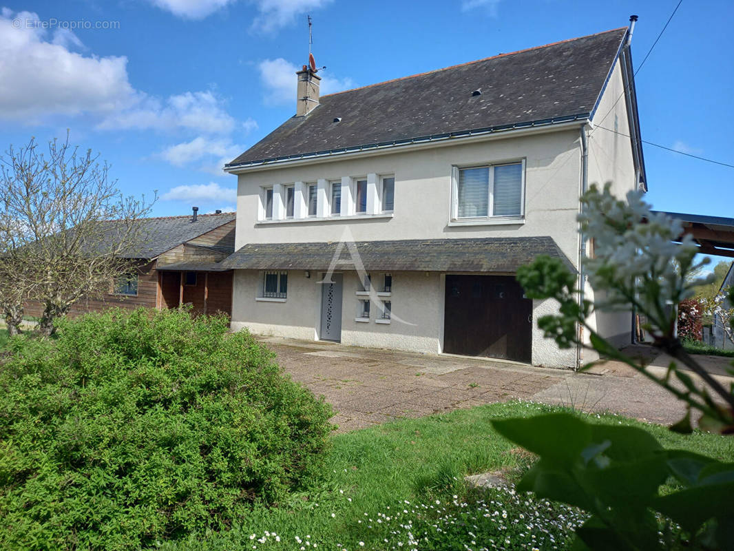 Maison à CHAMPIGNE