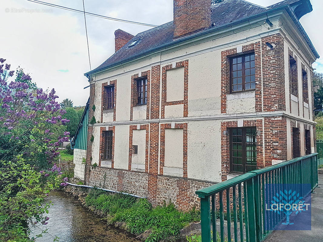 Maison à BRIONNE