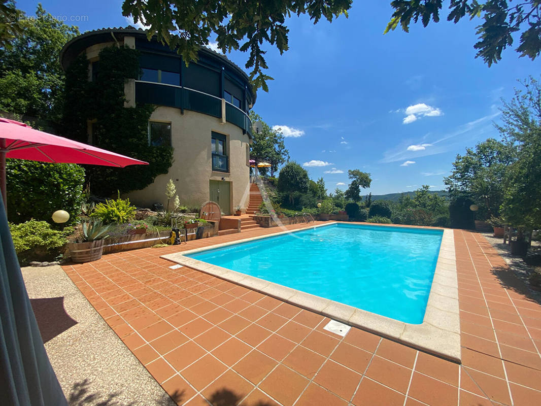 Maison à PUY-L&#039;EVEQUE