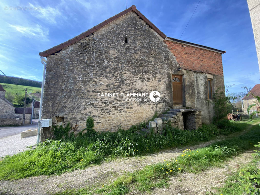 Maison à MUSSY-LA-FOSSE