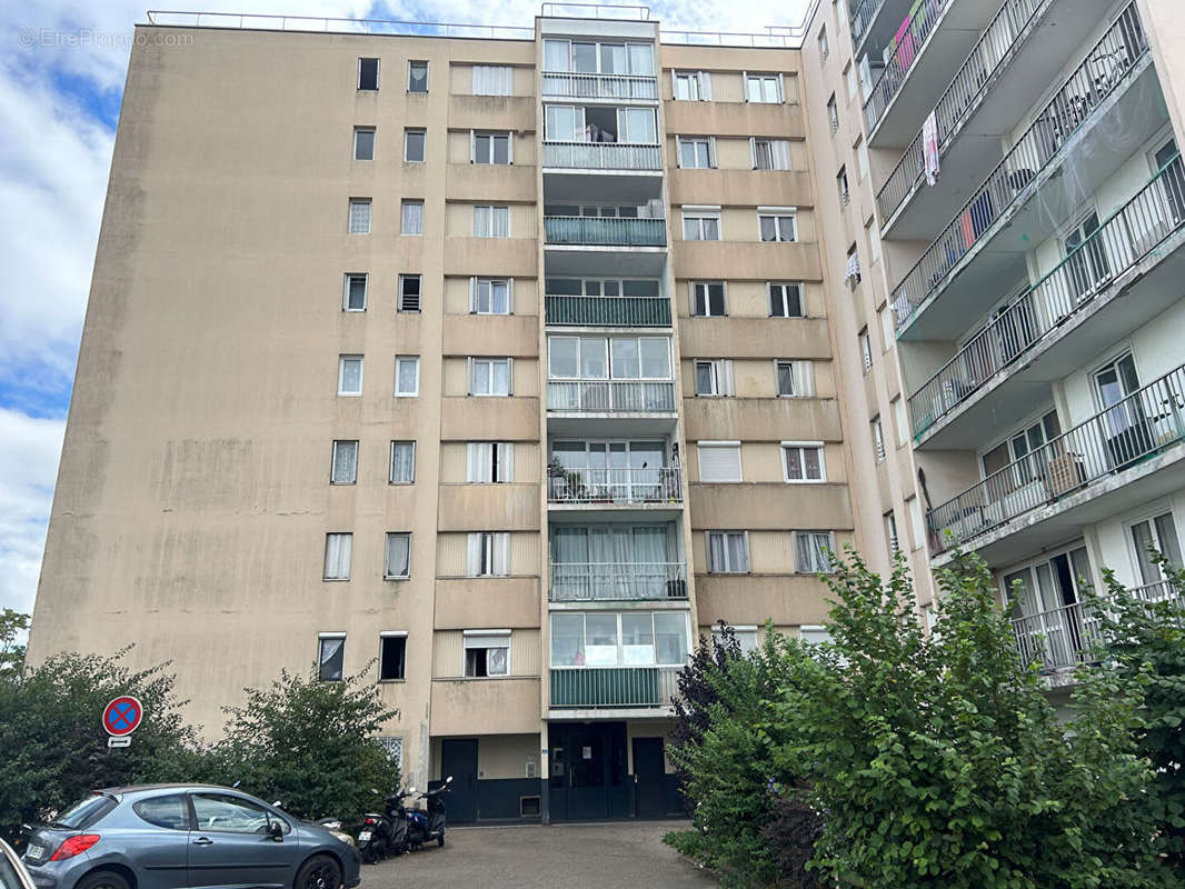 Appartement à MANTES-LA-JOLIE