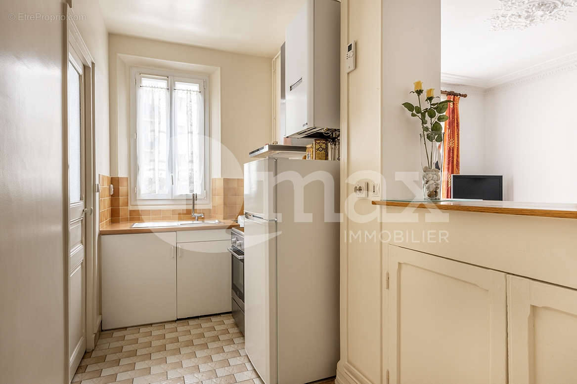 Appartement à COURBEVOIE