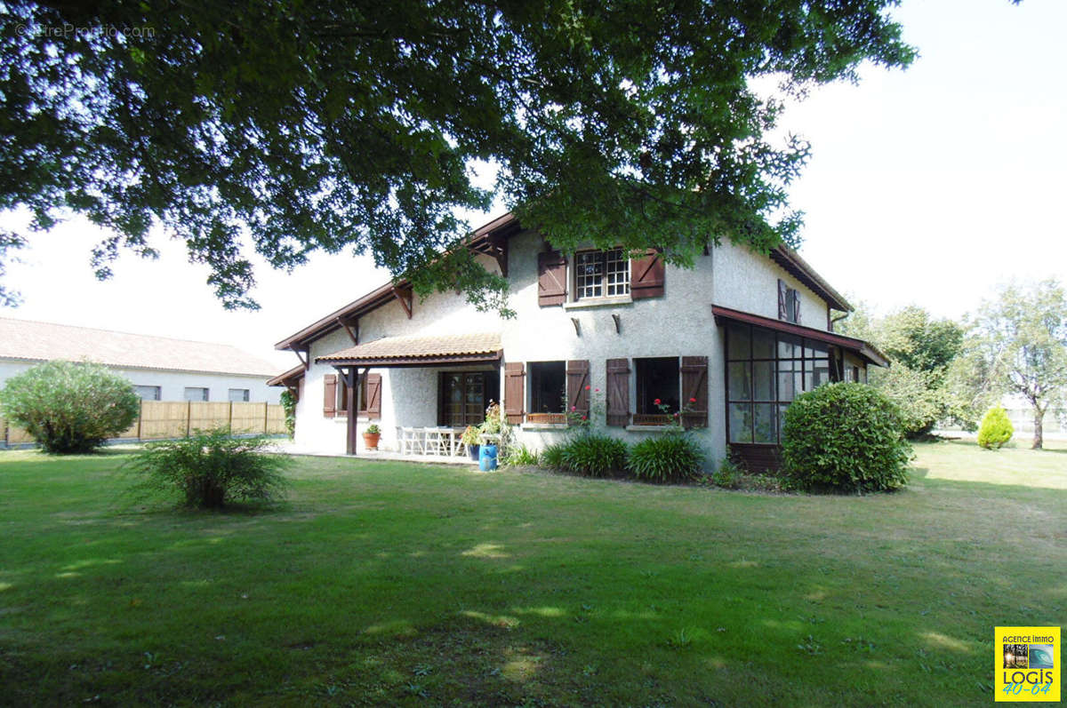 Maison à SAINT-ETIENNE-D&#039;ORTHE