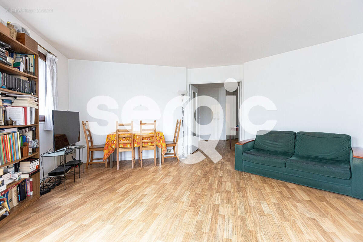 Appartement à PARIS-14E