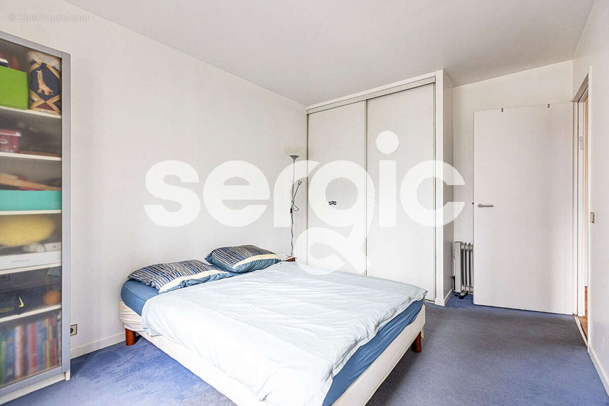 Appartement à PARIS-14E