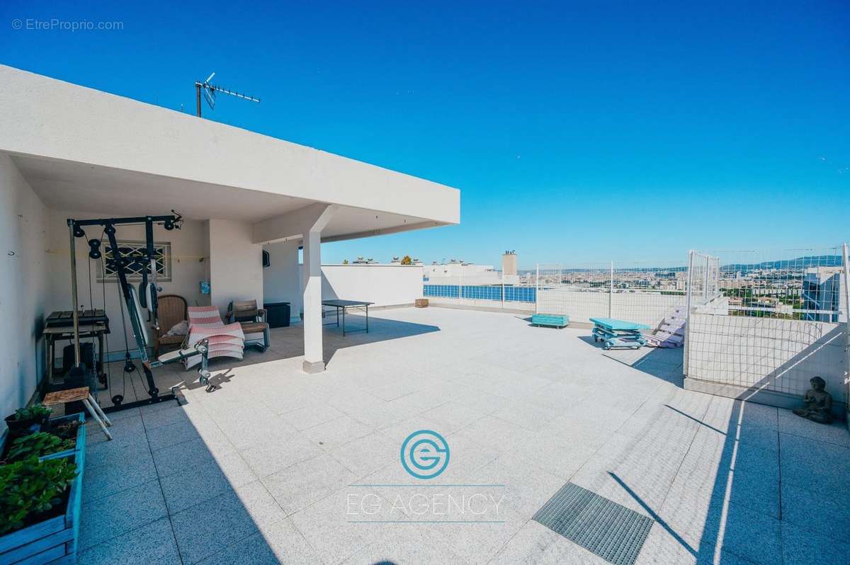 Appartement à MARSEILLE-9E