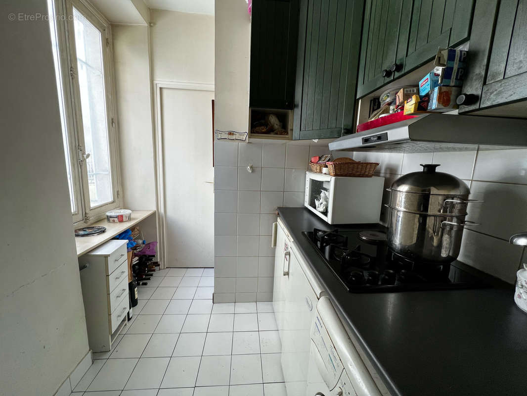 Appartement à PARIS-18E