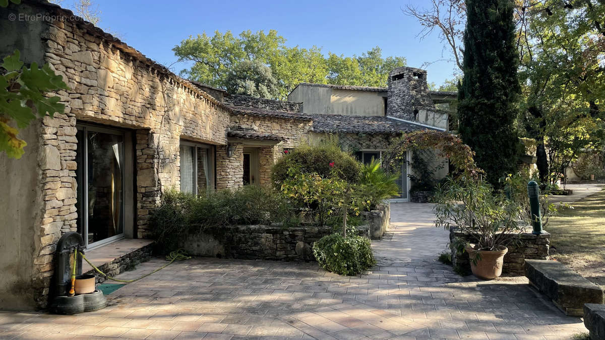 Maison à CAROMB