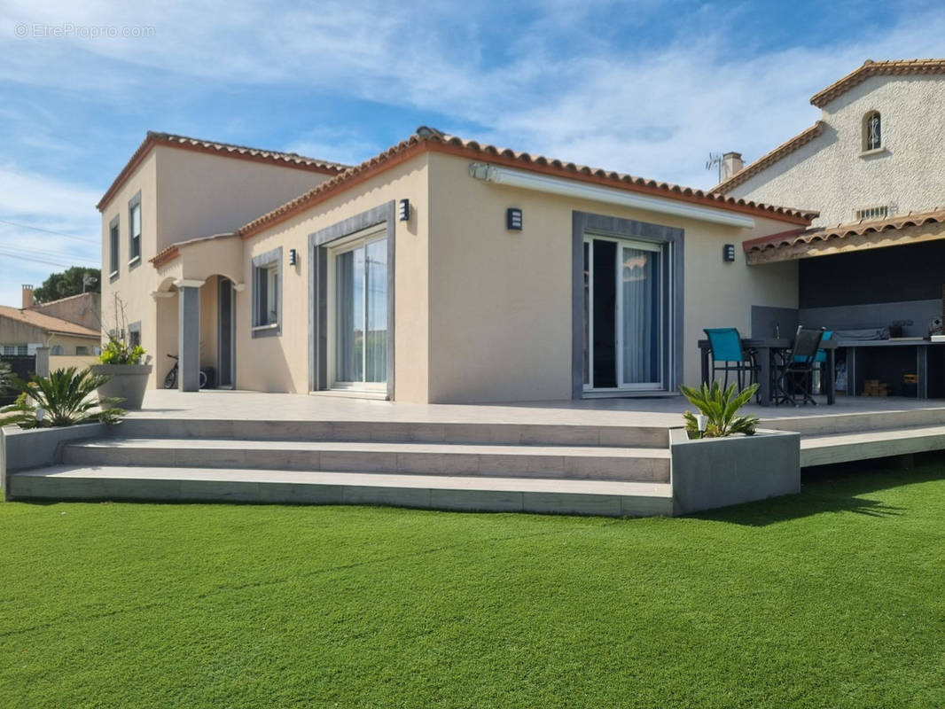 Maison à CUXAC-D&#039;AUDE